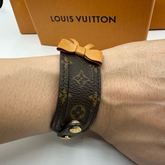 Louis Vuitton bracelet - Picture 1 of 9